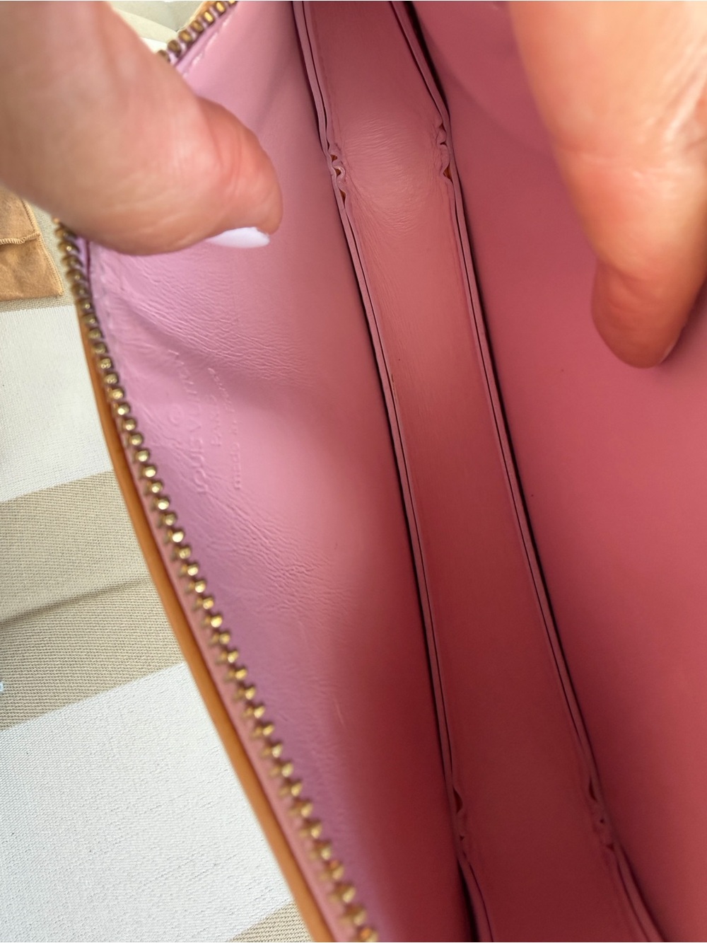 Louis Vuitton Vernis Lexington Pochette Pink Yellow Patent Monogram Shoulder Bag - Picture 5 of 10